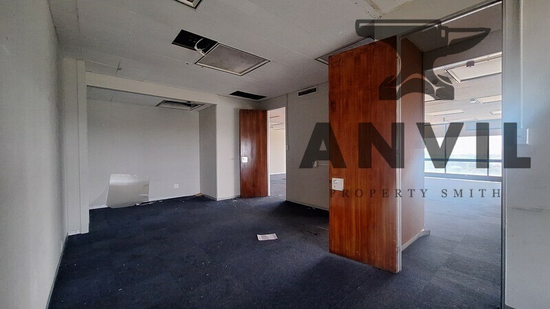 Metal Box - 15th Floor U1502 property image 14