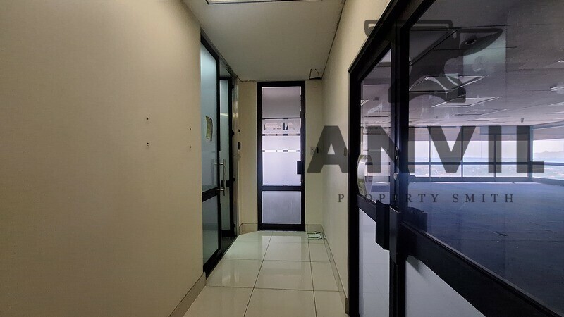 Metal Box - 15th Floor U1502 property image 18