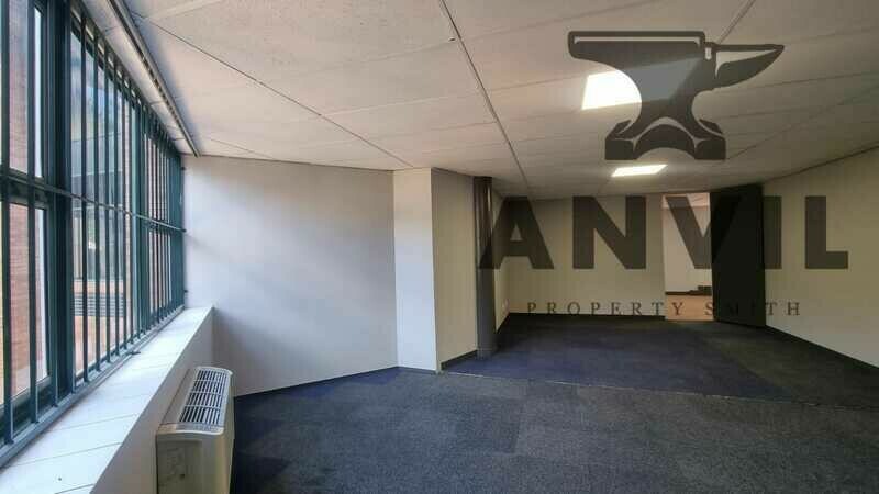 Oakfields, Ferndale, Randburg - Middle Block, First Floor  property image 9