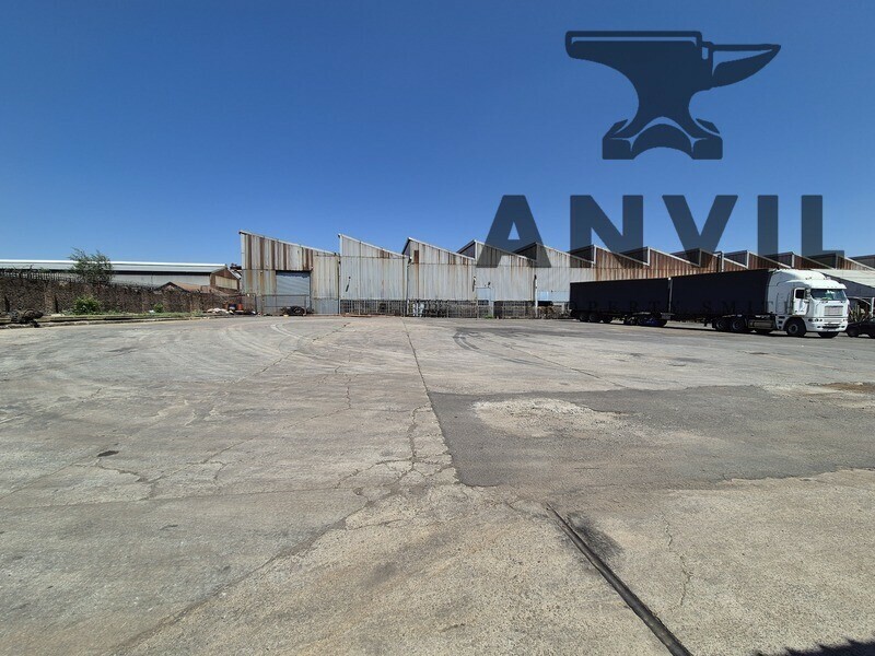 8 Jurie Street, Alrode - Spacious Yard space with warehouse available in Alrode  property image 14