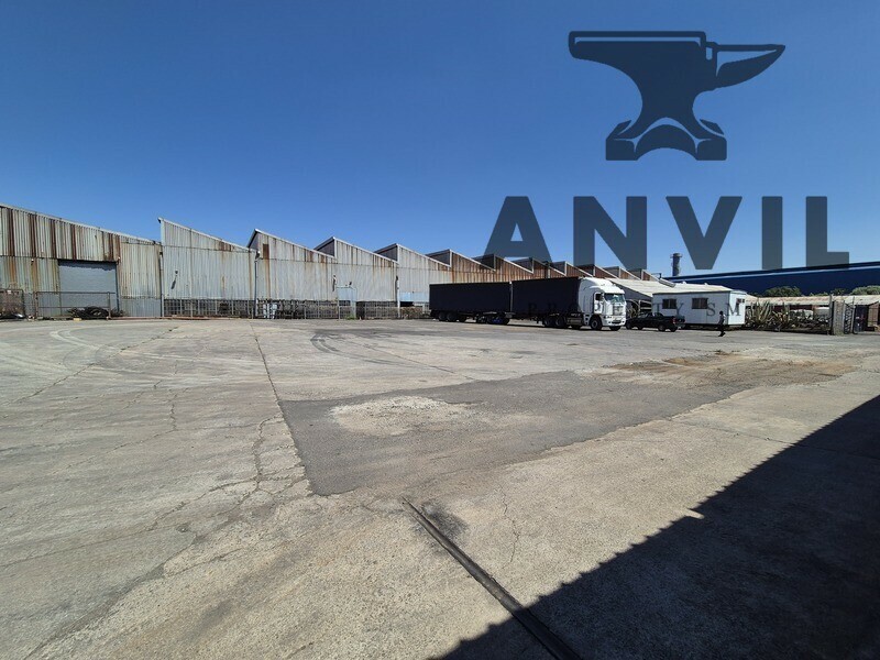 8 Jurie Street, Alrode - Spacious Yard space with warehouse available in Alrode  property image 15