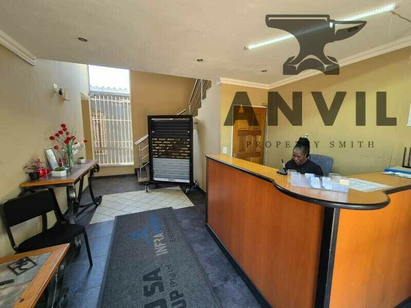 10 Dekenah St, Alrode, Alberton - 1442sqm Neat warehouse available in Alrode  property image 15