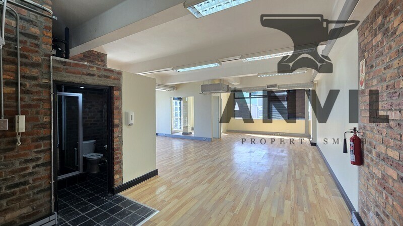 Loop Street Studios, 4 Loop Street - 802 Unit property image 5