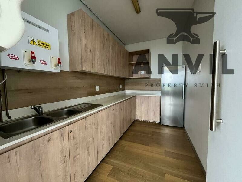 192 Bram Fischer Drive - Entire 4thd Floor property image 12