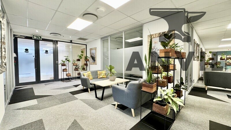 Corobay Corner Block A, Menlyn Maine, Pretoria - Unit 27 property image 4