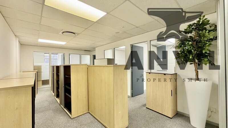 Corobay Corner Block A, Menlyn Maine, Pretoria - Unit 27 property image 5
