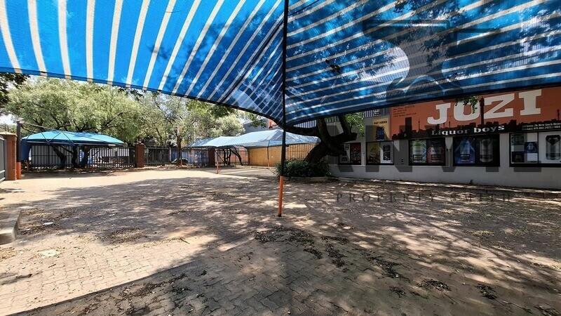 Jozi Liquor, 26 New Gosh Rd - 26 New Goch Rd property image 29