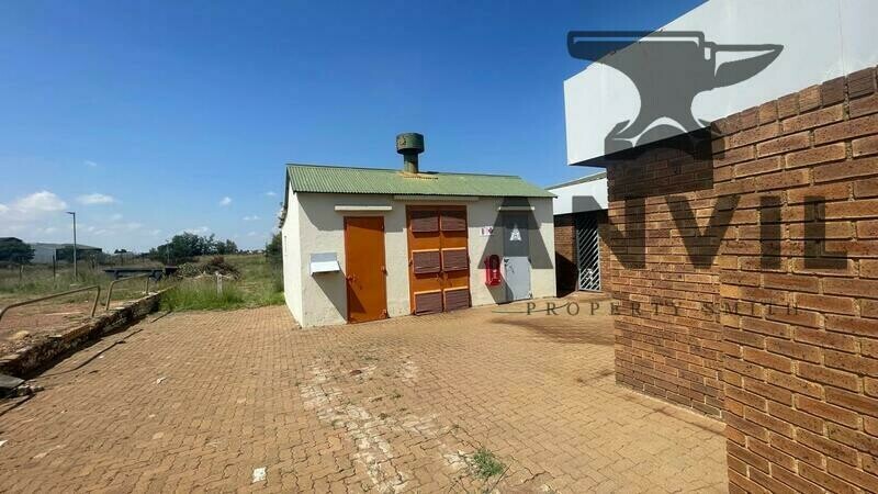 28 Wright Street Warehouse, Factoria, Krugersdorp - Canteen property image 21