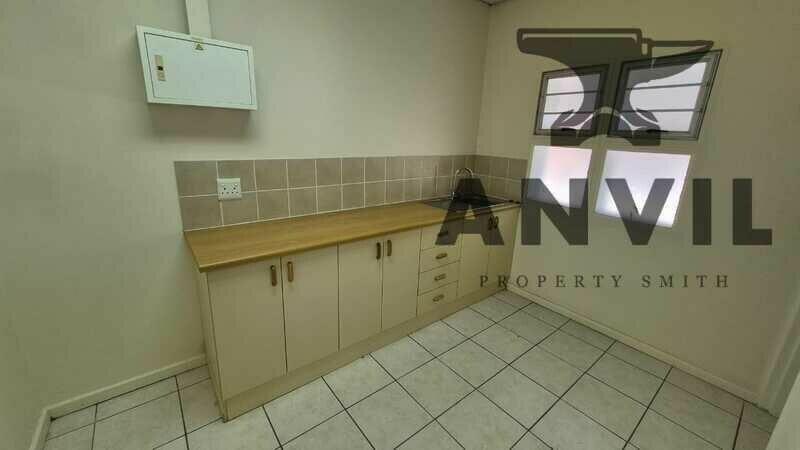 19 Mangold Street, Newton Park, Port Elizabeth - Office and Warehouse Space property image 9