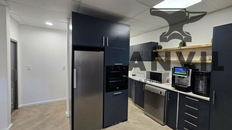 33 Bree & 30 Waterkant, Cape Town - 2nd Floor property image 5