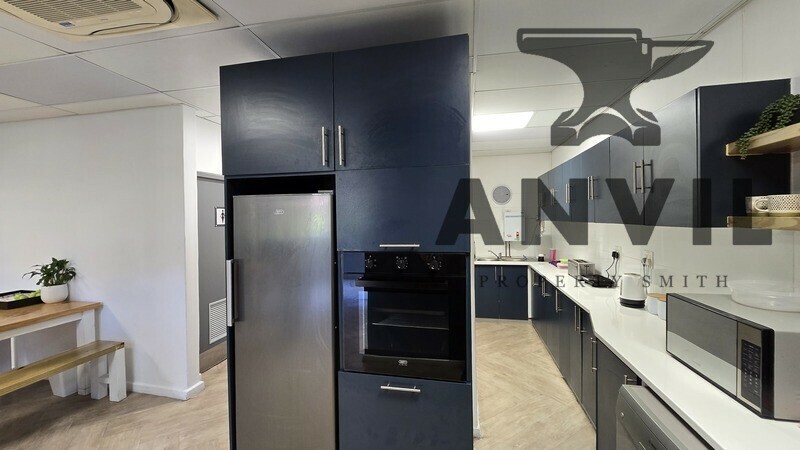 33 Bree & 30 Waterkant, Cape Town - 2nd Floor property image 6