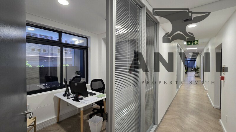 33 Bree & 30 Waterkant, Cape Town - 2nd Floor property image 7