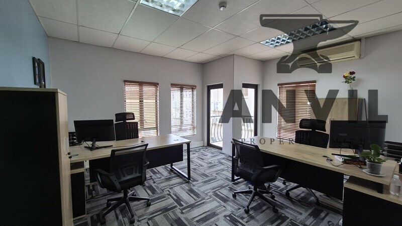 5 Regency Drive - C 1st FL RW property image 4