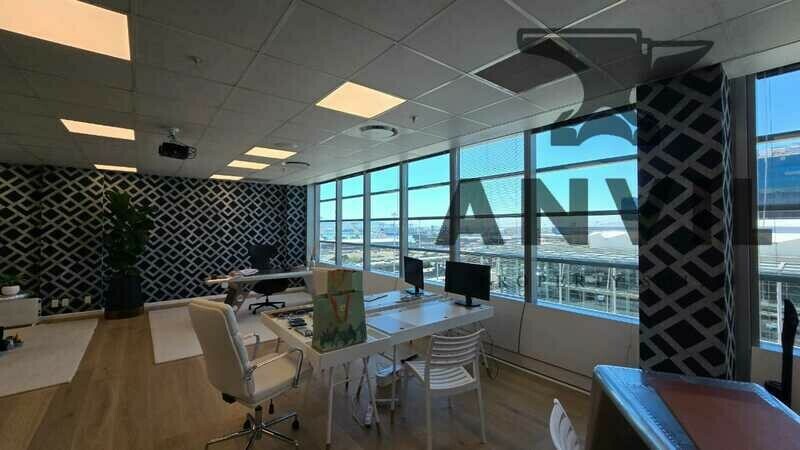 Convention Tower, Corner Heerengracht and Walter Sisulu Aveune - 8th Floor Suite property image 7