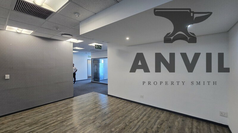 Convention Tower, Corner Heerengracht and Walter Sisulu Aveune - 8th Floor Suite property image 10