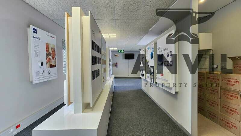 Manhattan Corner - Corner Unit property image 7