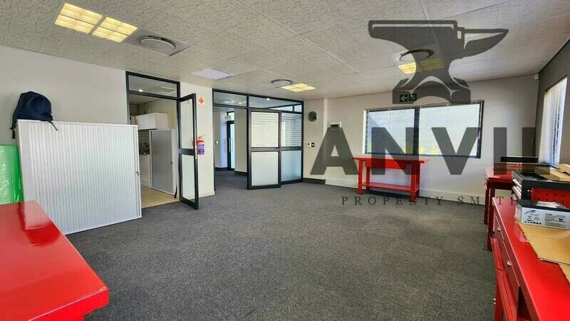 Manhattan Corner - Corner Unit property image 10