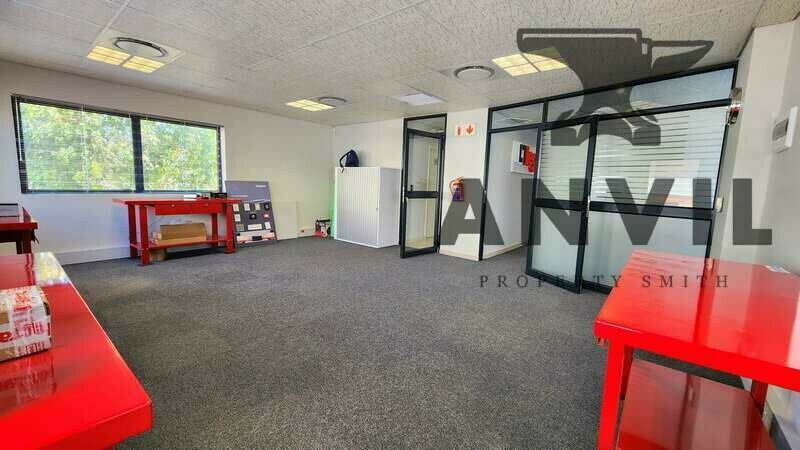 Manhattan Corner - Corner Unit property image 11