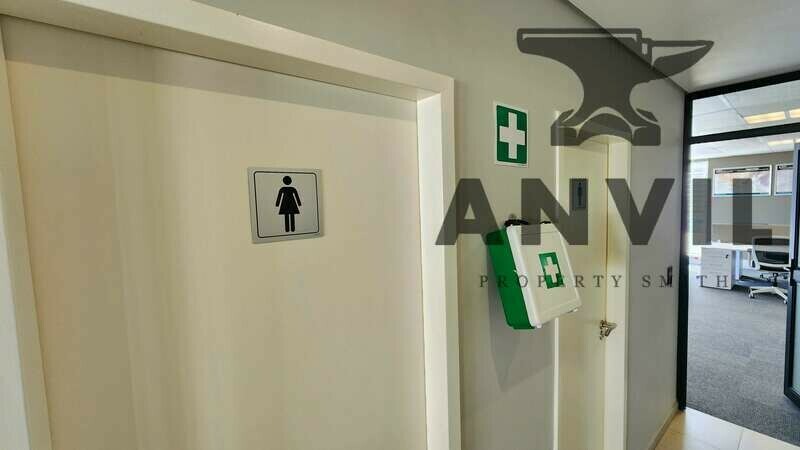 Manhattan Corner - Corner Unit property image 13