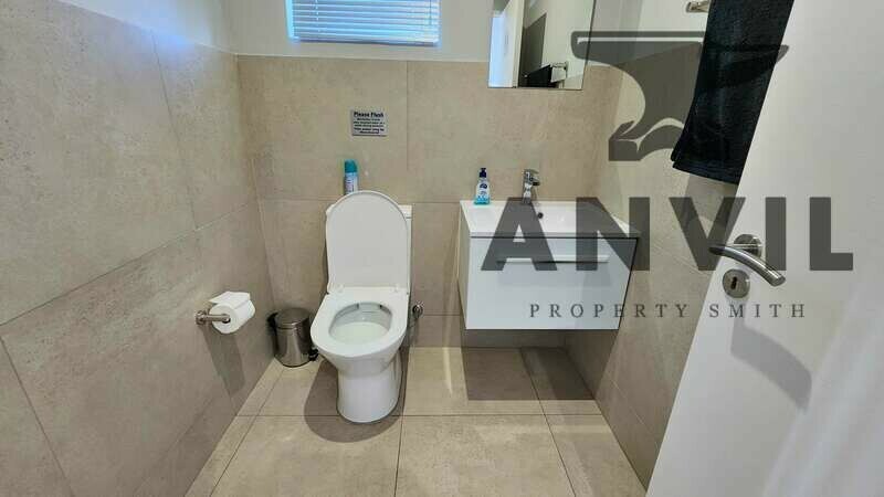 Manhattan Corner - Corner Unit property image 14