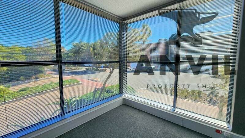 Manhattan Corner - Corner Unit property image 15