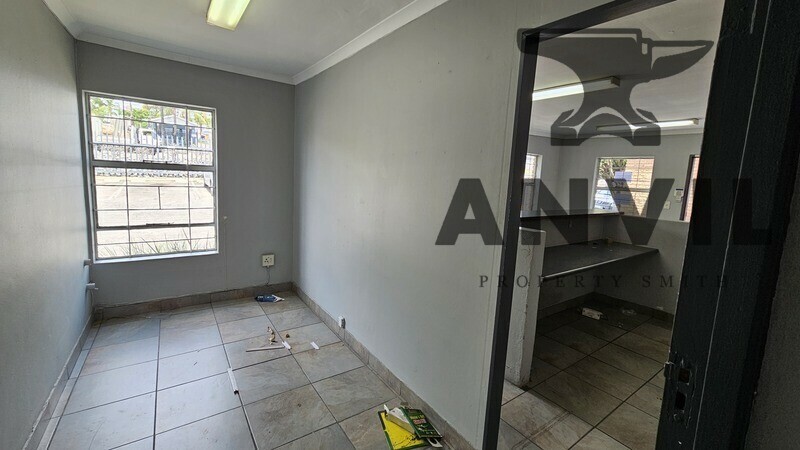 Perskor Park, Midrand - Unit 14 property image 4