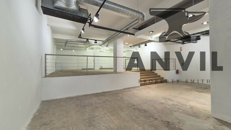 Bradlows Building - Bradlows Corner Shop property image 4