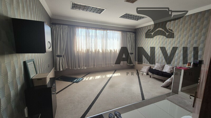 34 Cordova Cl - Entire Building  property image 10