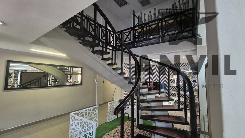 34 Cordova Cl - Entire Building  property image 9