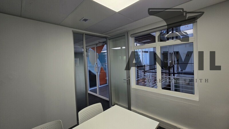 Nautica - The Waterclub, 3 Beach Road - 1st Floor Office property image 12