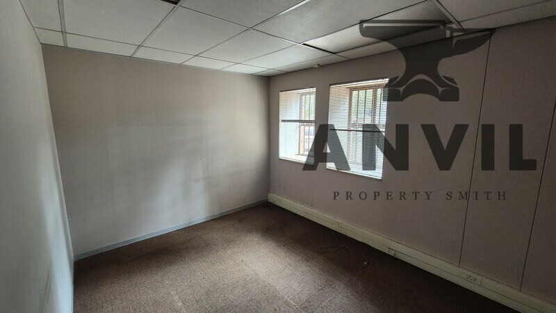 Parkfield Court, Hatfield, Pretoria - Unit 2 - Ground floor property image 6