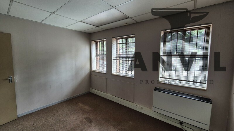 Parkfield Court, Hatfield, Pretoria - Unit 2 - Ground floor property image 10