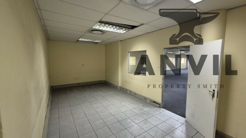 241 Victoria Road - Top Floor property image 10