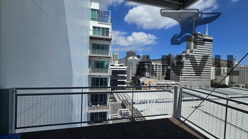 Convention Tower, Corner Heerengracht and Walter Sisulu Aveune - 12th Floor property image 3