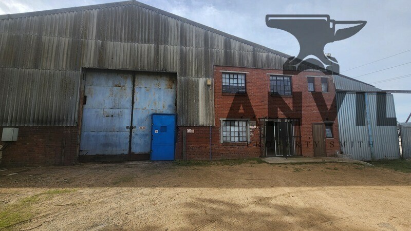 1,950m² Industrial Warehouse with 4,000m² Yard To Let