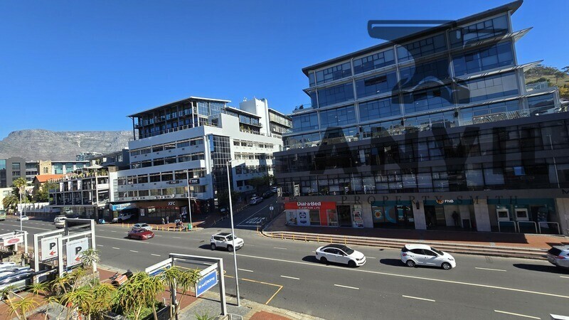 Sovereign Quays ,34 Somerset Road - 2nd Floor Foyer A property image 7