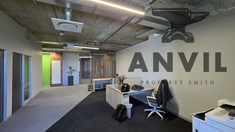 Sovereign Quays ,34 Somerset Road - 2nd Floor Foyer A property image 13