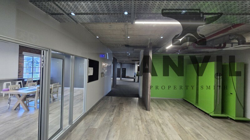 Sovereign Quays ,34 Somerset Road - 2nd Floor Foyer A property image 16