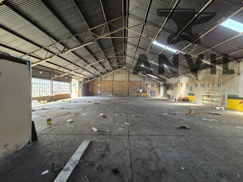 8 Jurie Street, Alrode - 1000sqm unit available in Alrode  property image 6