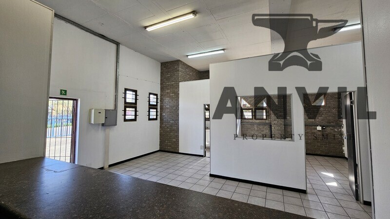 19 Frossman Close, Barbeque Downs, Kyalami - Unit 1  property image 14