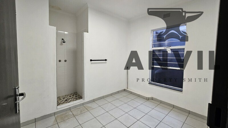 12 Axle Drive, Clayville Industrial, Olifantsfontein - Unit 2  property image 13