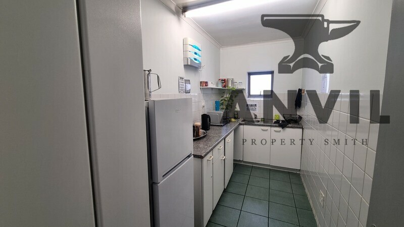 3 Madrid Road Airport Industria - 3 Madrid Road  property image 25