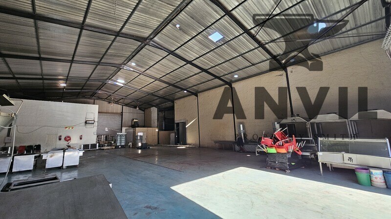 1 Brons Crescent, Gauteng Business Park, Clayville  - 650 sqm middle warehouse property image 5