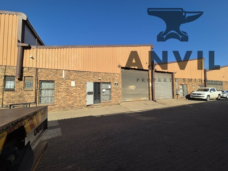 330sqm warehouse  for sale in alrode south 