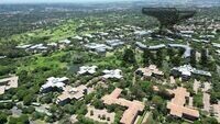 Discover prime commercial & industrial property in Woodmead, Gauteng. Explore rentals, office parks, amenities, and transport access with Anvil Property Smith. Woodmead_Area_Guide_Overview.jpg
