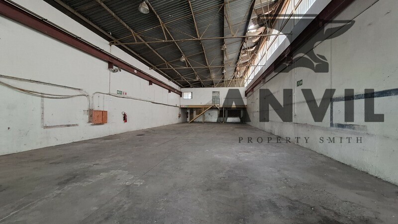 Unit 2 To let, Spyker Cres 
