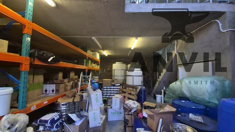 117m² Light Industrial Unit