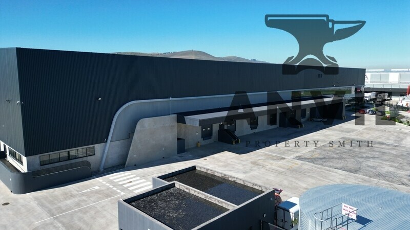 Flagship Warehouse Atlantic Hills to Let