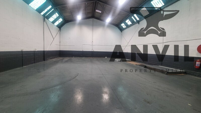 11 Caxton Street - Parow East  - C7 property image 4