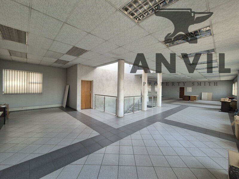 400m² A‑Grade Office in Alrode – Fibre, Open-Plan & Private Spaces